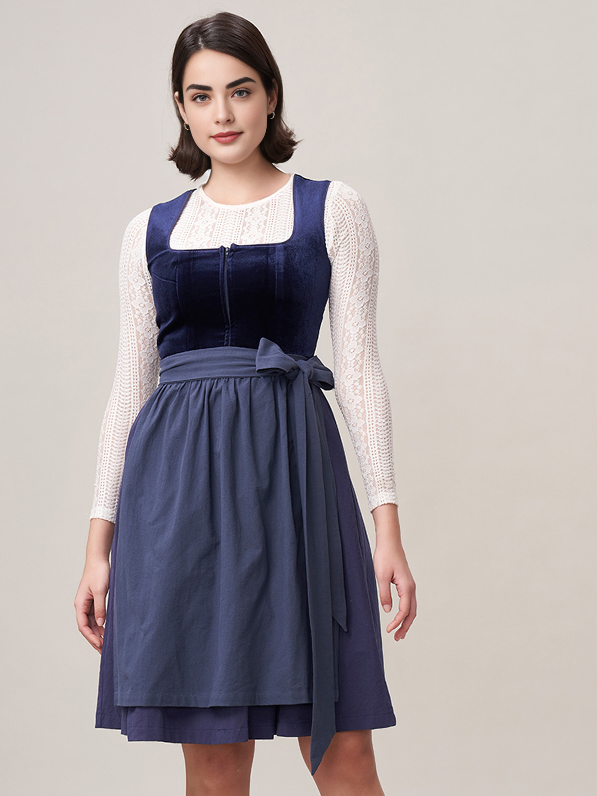Rosa Dirndl mit blauem Mieder