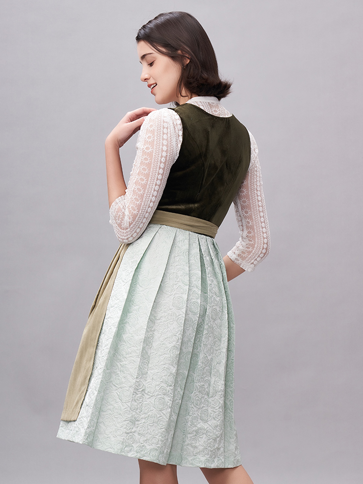 Grünes Dirndl