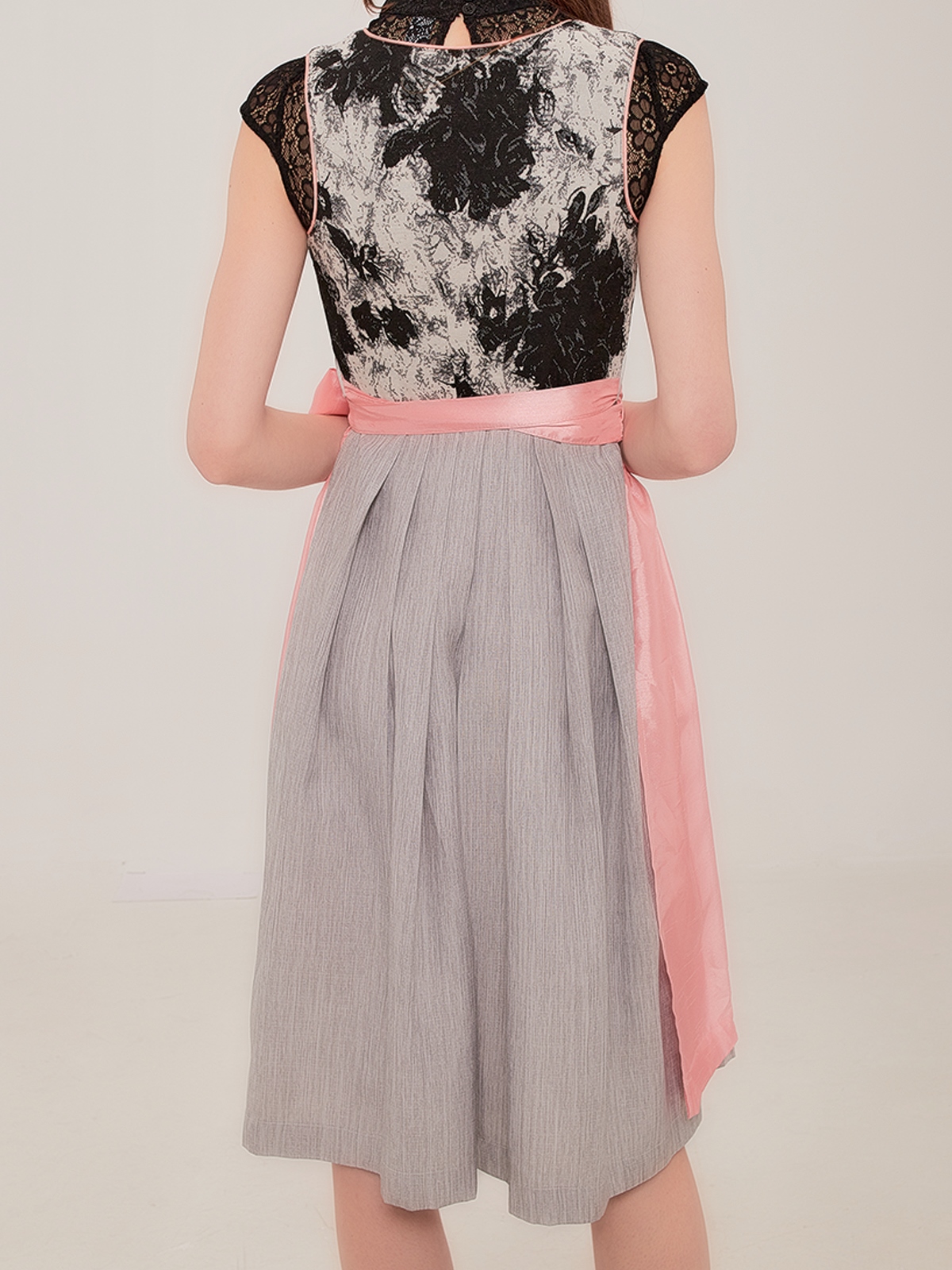 Grünes Dirndl Damen in eleganter Ausführung