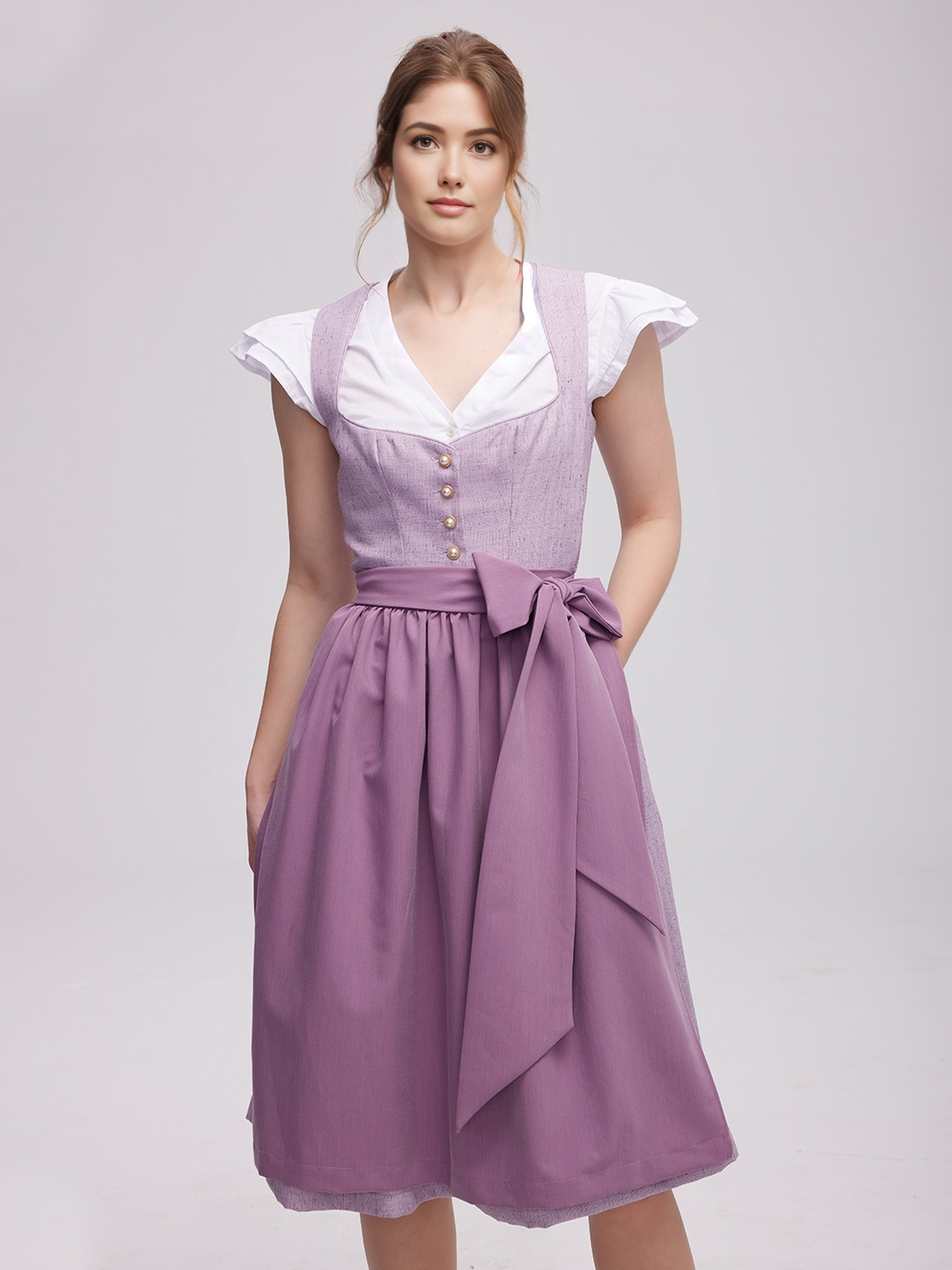 Dirndl in Braun und Blau