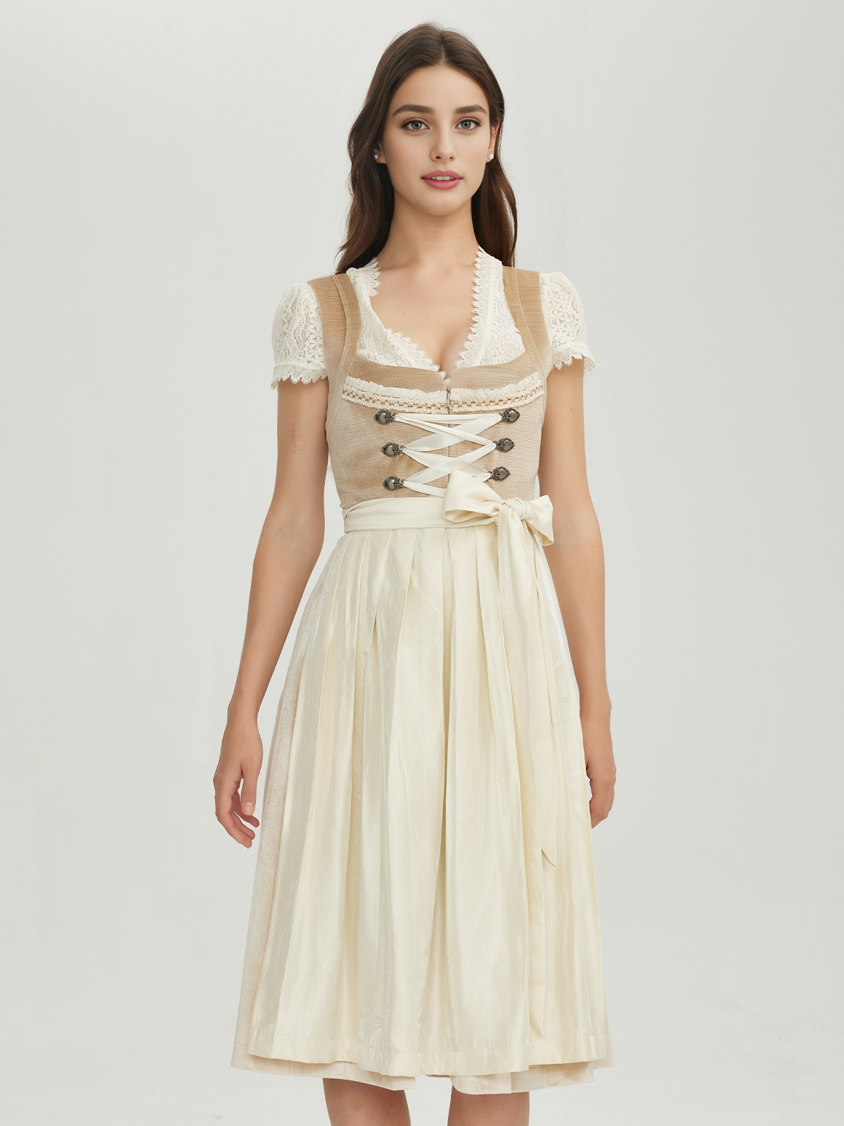 Dirndl mit Trachtenbluse in Braun