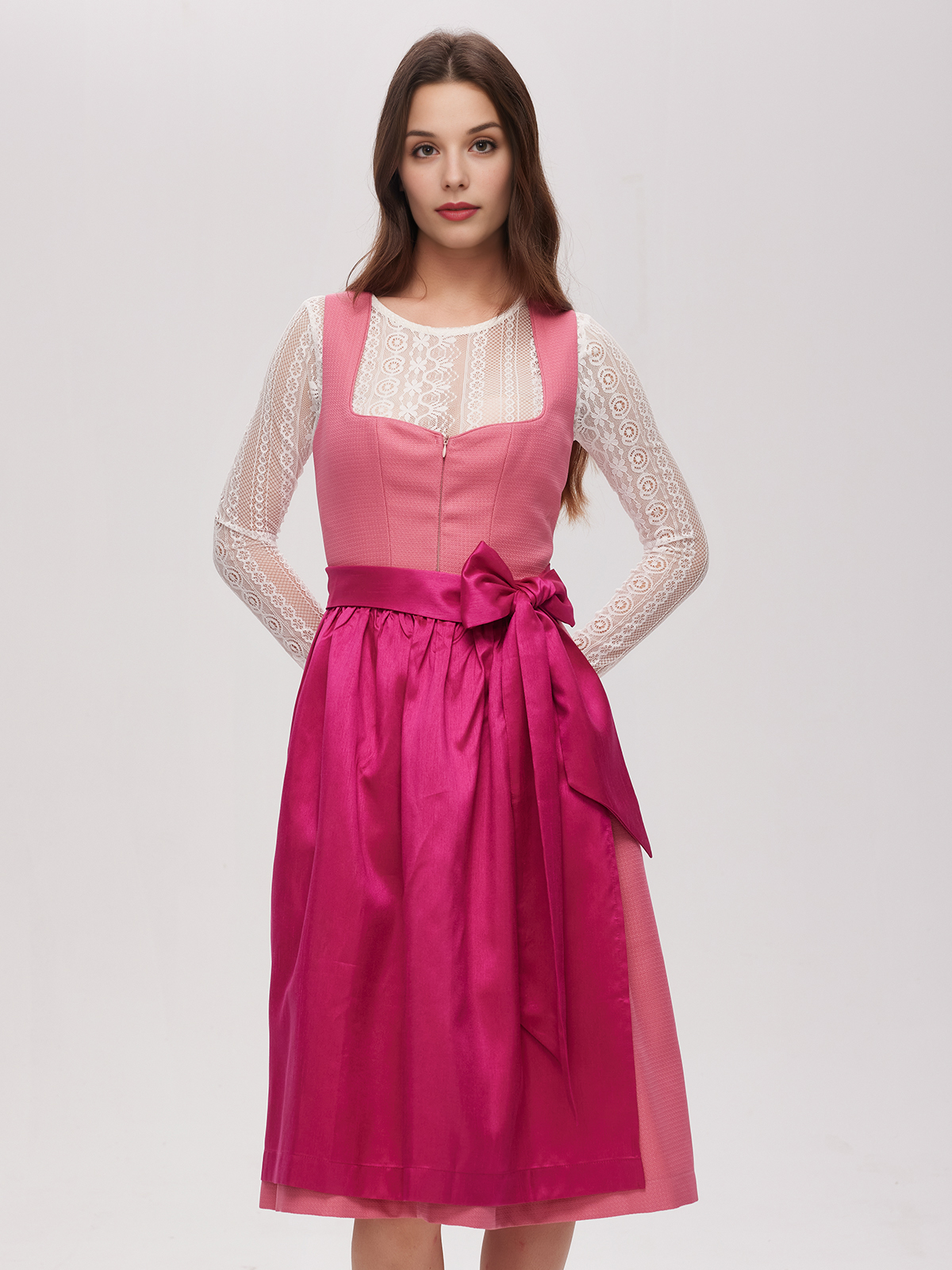 Modernes pinkes Dirndl mit figurbetonter Silhouette